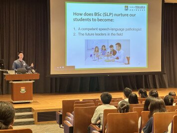 Professor William Choi conducted thematic talk