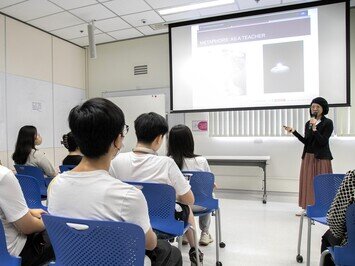 Professor Jessica Leung conducted thematic talk