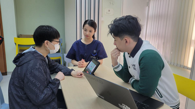 Patient using AI-powered speech therapy platform