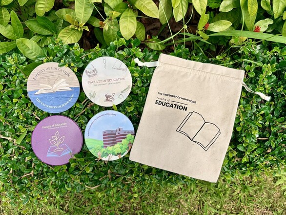 4 ceramic coaster and a canvas pouch