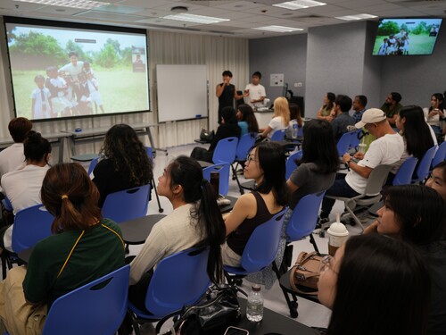 HKU students sharing their learnings to the next visitng groups of volunteers to Sri Lanka.